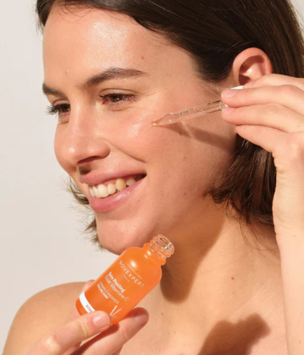 5 – Treatment application (peels, serums) 5 - Treatment application (peels, serums)