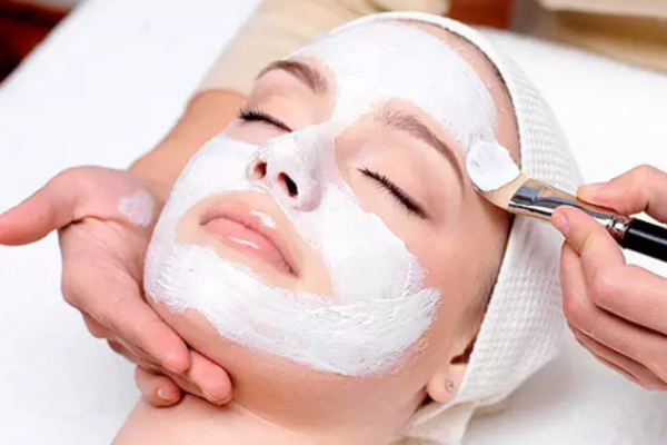 Custom Facial vs Medical Facial Custom Facial vs Medical Facial
